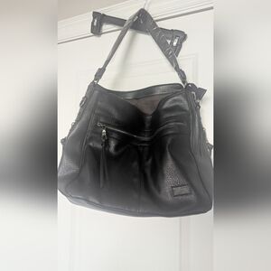 Elegant Black Leather Shoulder Bag